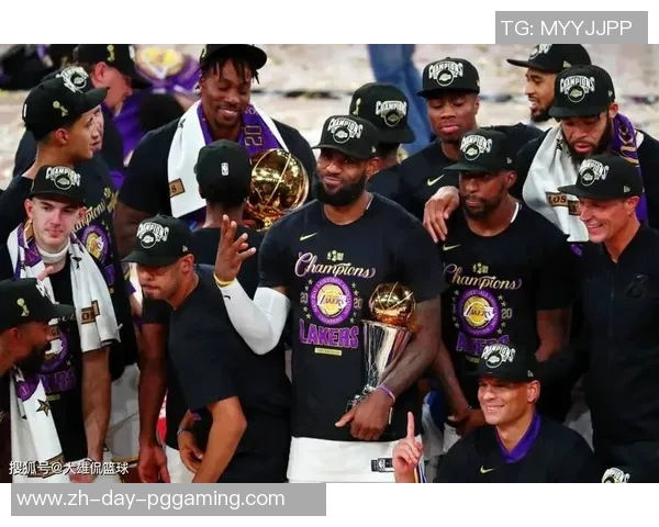 湖人队在2020年10月12日的精彩对决中展现出强大实力与团队合作精神